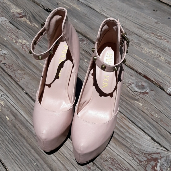 Paper Fox Heels - Picture 6 of 6